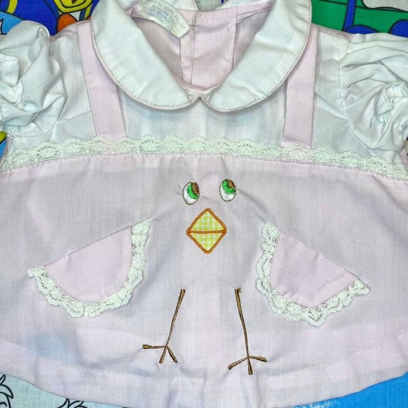 Vintage 70s pink & white chicken kids dress 🐣 - Picture 2 of 6